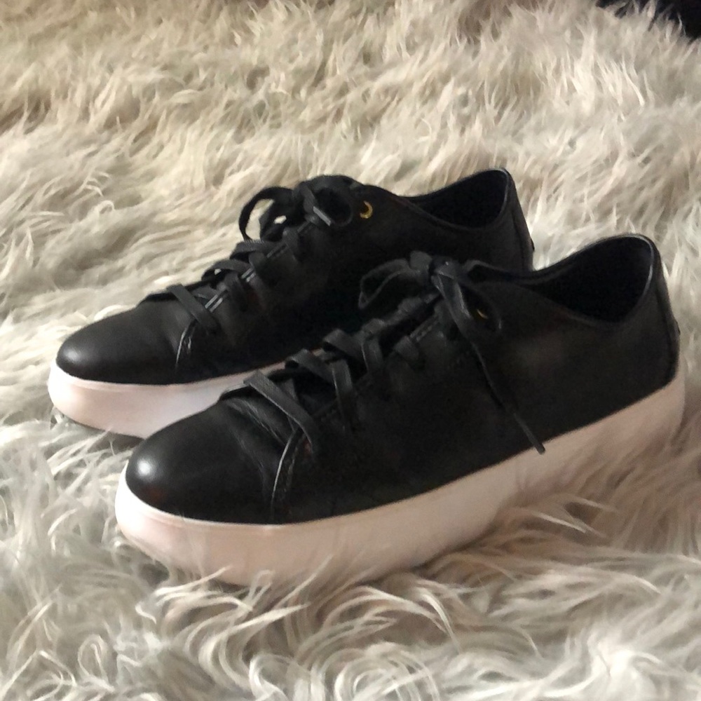 COLE HAAN